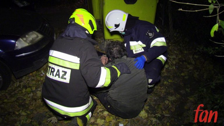 Pożar magazynów – strażacy uratowali mężczyznę! (FOTO, WIDEO)