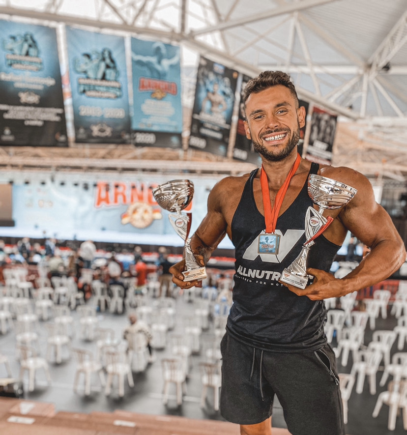 Potrójnie złoty chłopak zabłysnął w Europie!