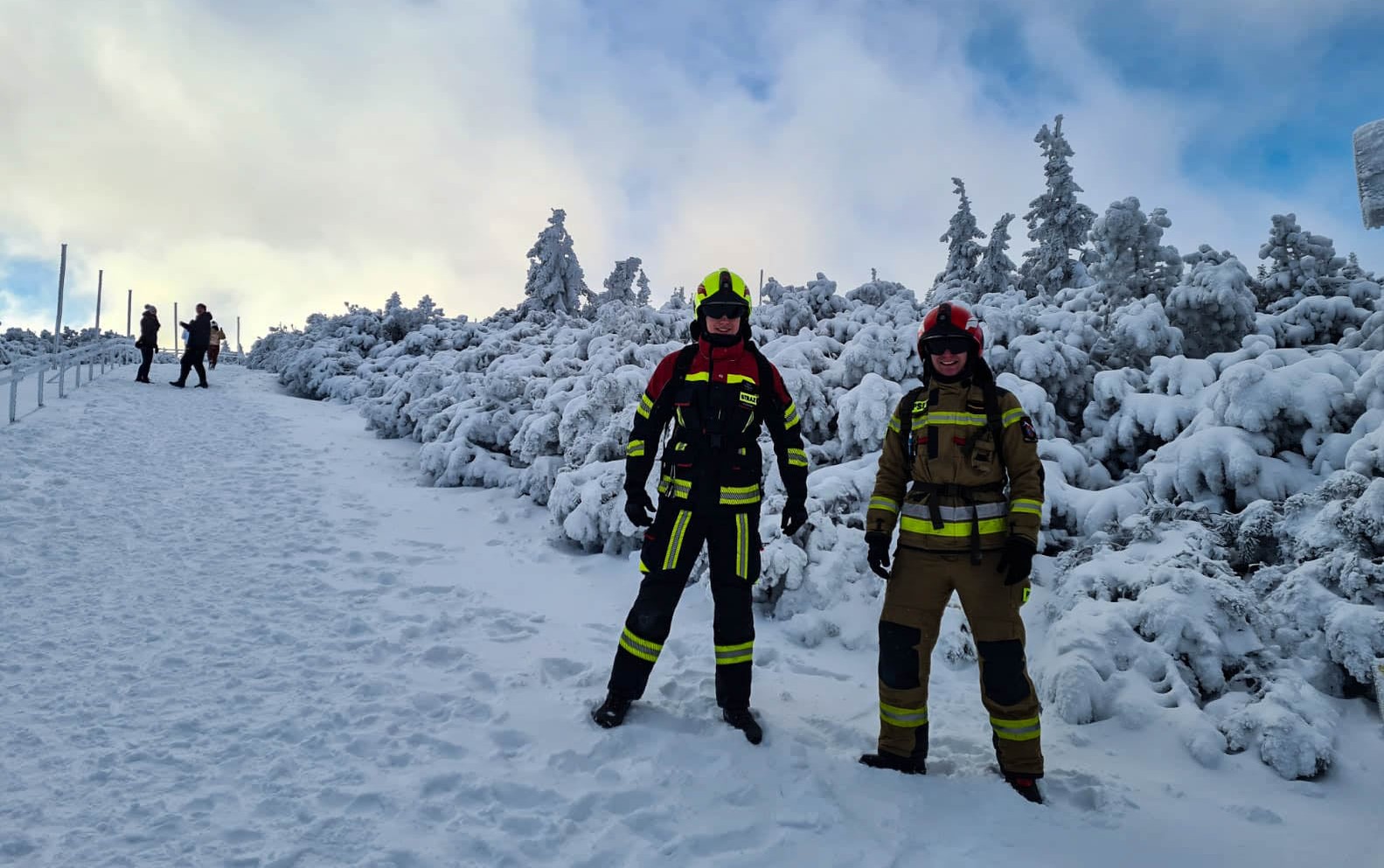 Ze Śnieżki popłynęły życzenia (FOTO)