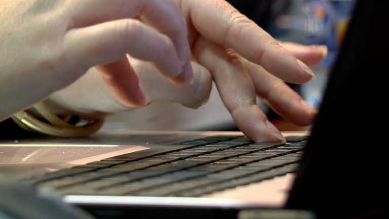 Cyfrowe warsztaty z latarnikiem (WIDEO)