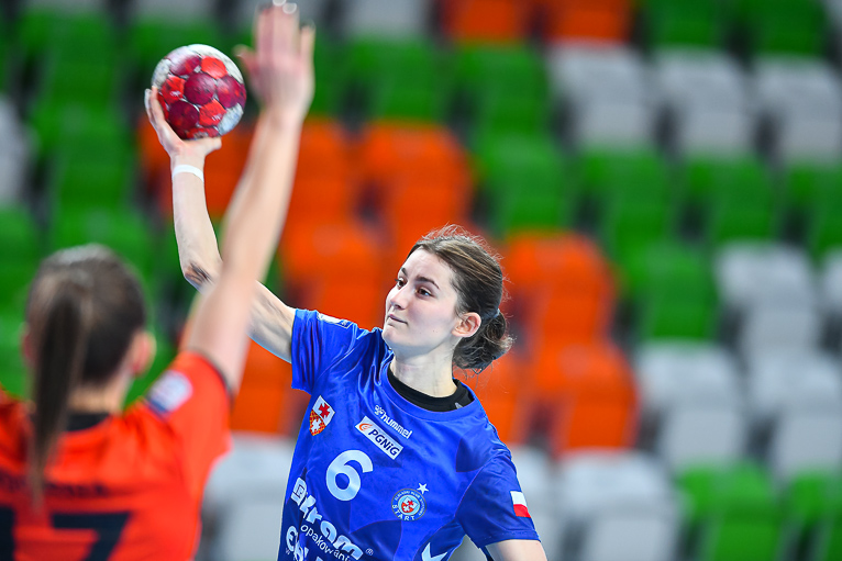 Miedziowe umocniły się na pierwszym miejscu!