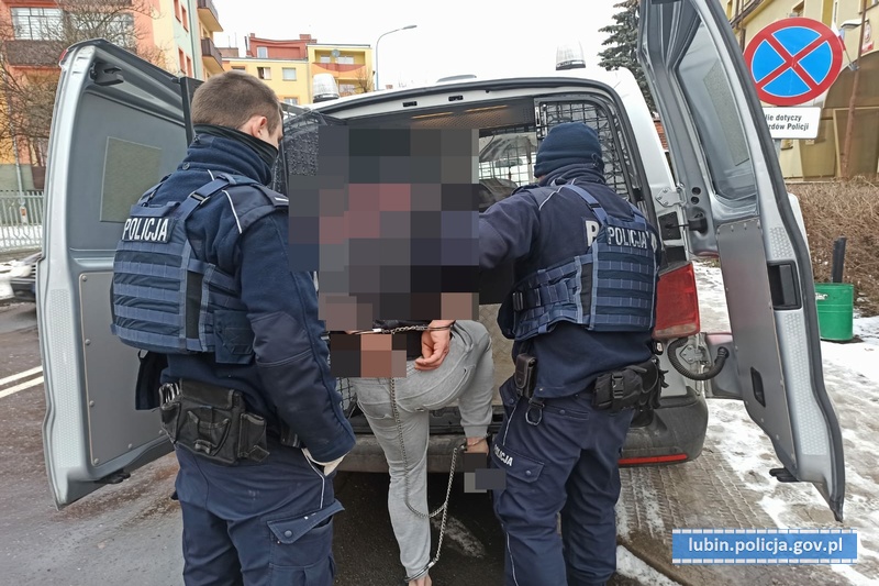 Strzelał do samochodu, 3 miesiące spędzi w areszcie