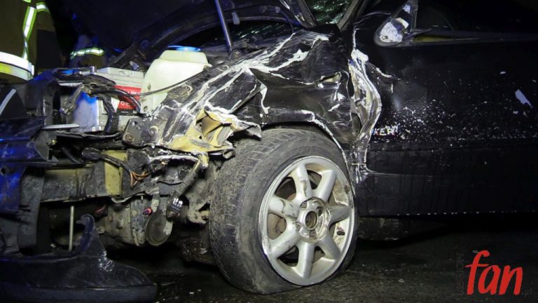 Czołowe zderzenie pod Jaworem (WIDEO)