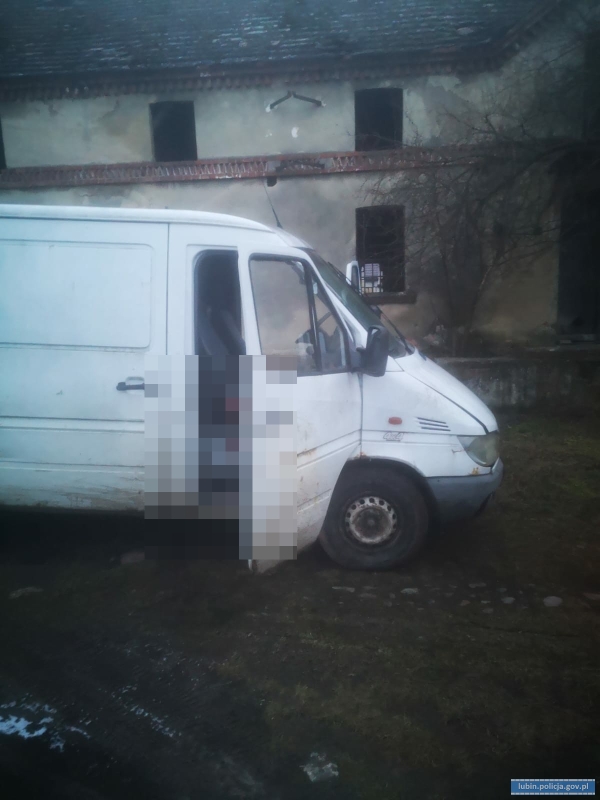 Bez prawka, z promilami i na „pożyczonych” tablicach