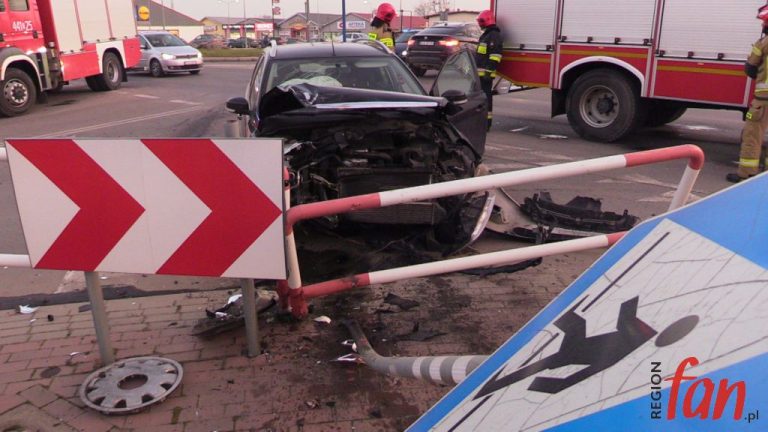 Zamiast ronda – wypadki (FOTO, WIDEO)