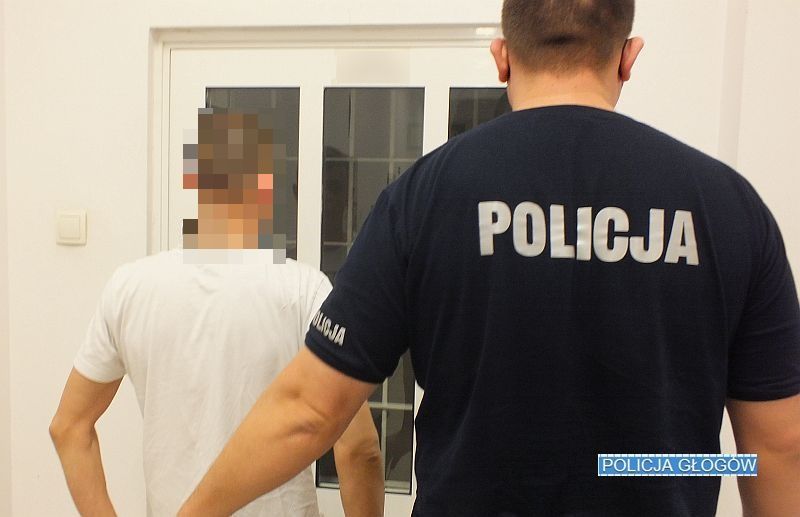 Okradli osiedlowy sklep (WIDEO)