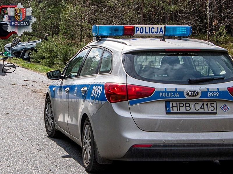 Przesadził z prędkością, zginął na miejscu