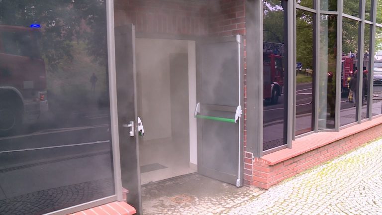 Pożar siłowni w sercu miasta (WIDEO)