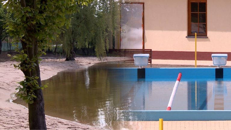 Kąpiel coraz bliżej (WIDEO)