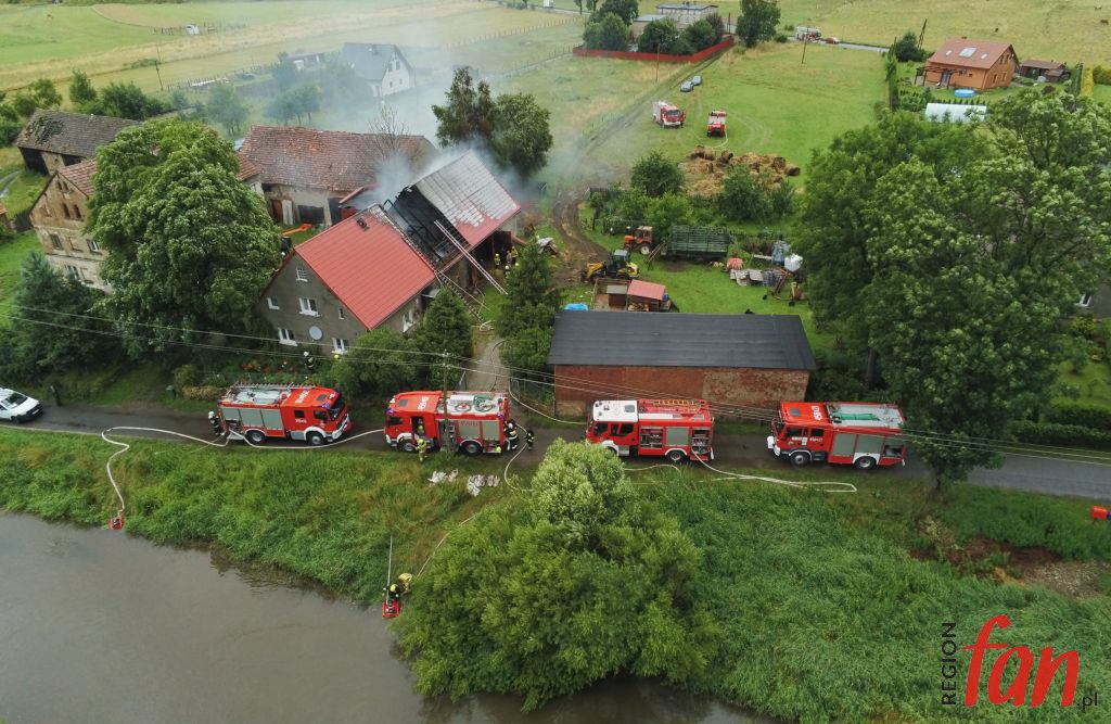 MARCISZÓW: Piorun uderzył prosto w dom! (FOTO, WIDEO)