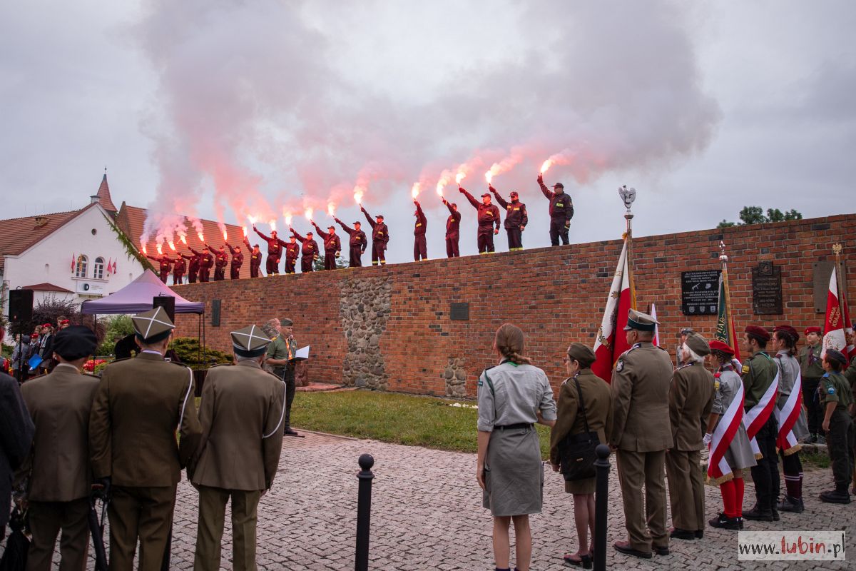 Oddali hołd powstańcom