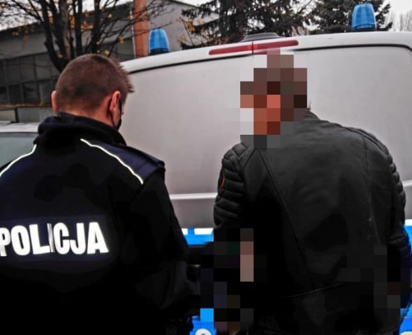 Przez cztery lata pastwił się na swoją rodziną