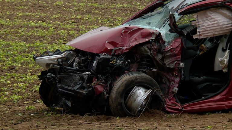 Czołówka przed Koskowicami. Kierowca w szpitalu (WIDEO)