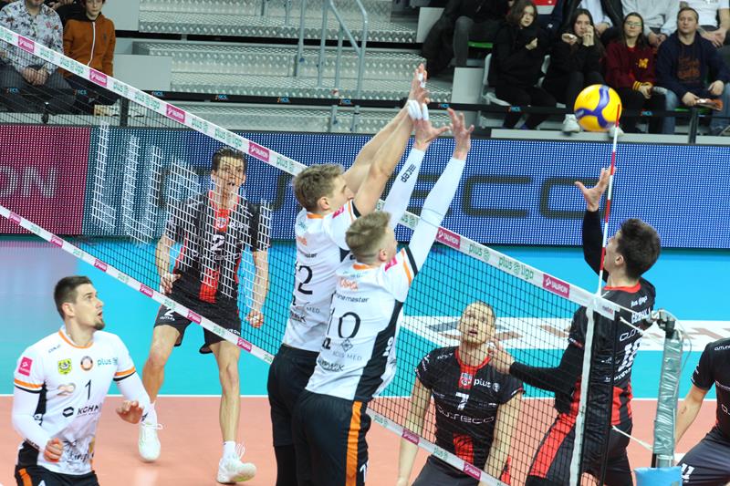 Mocne starcie Miedziowych Lisów z Resovią Rzeszów