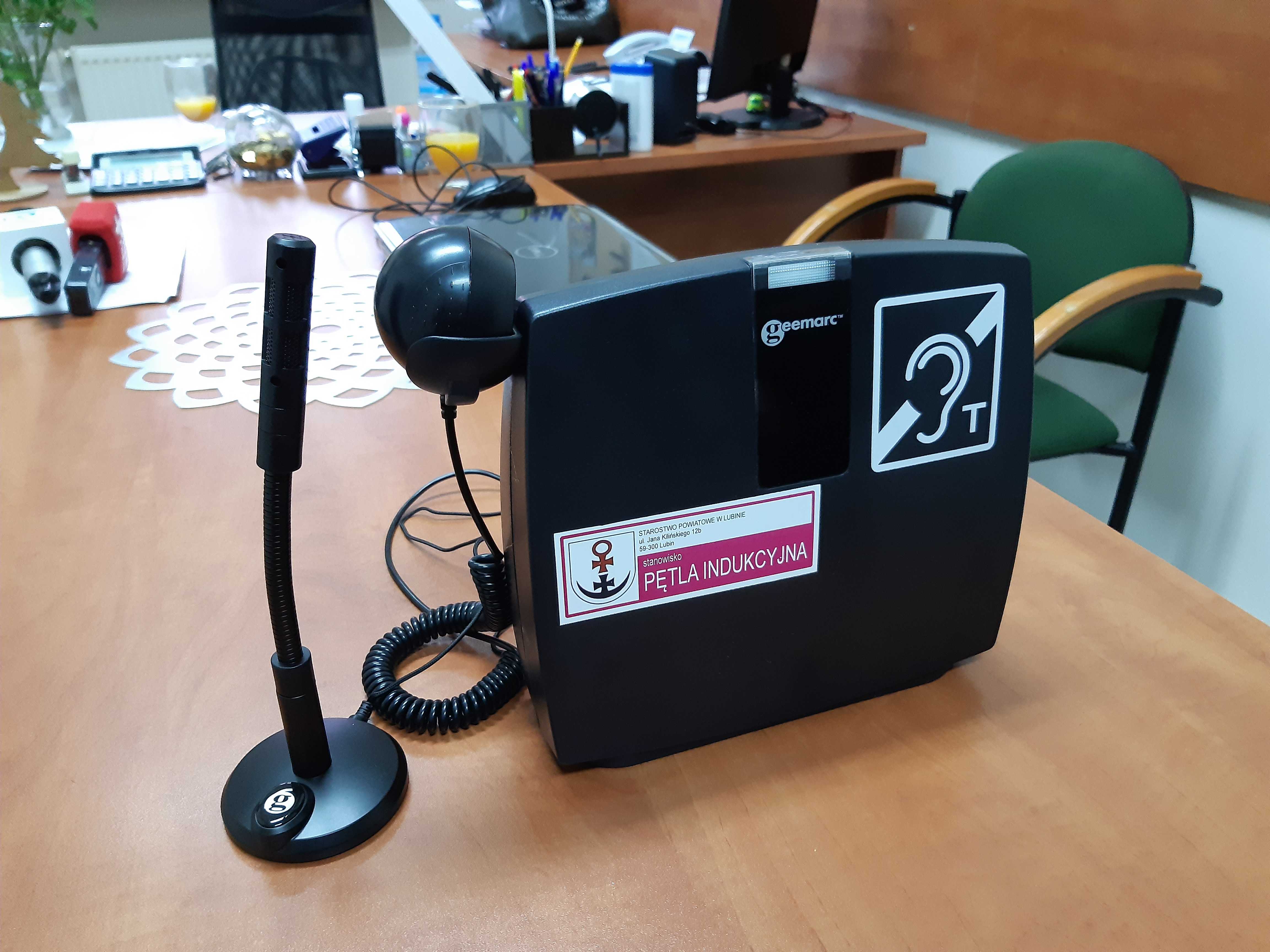 Niesłyszący bez przeszkód załatwią sprawy w starostwie