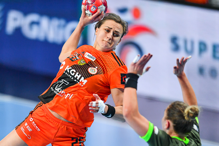 Lider Bundesligi za silny