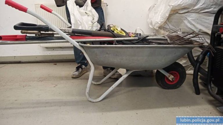 Chciał dorobić na narzędziach ogrodowych