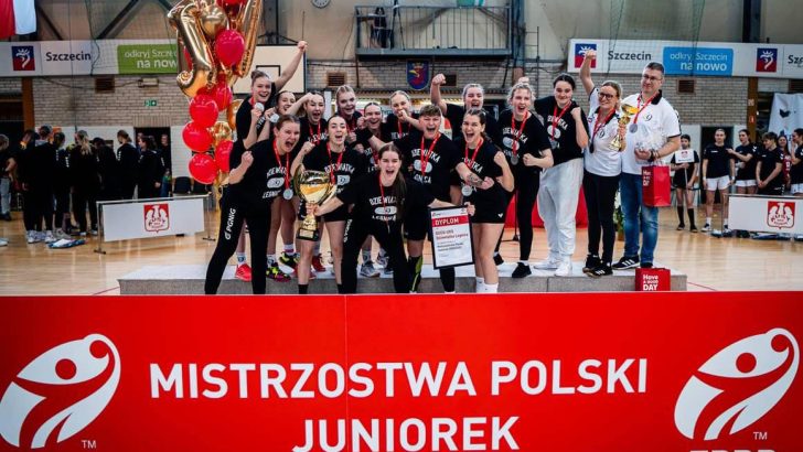 Juniorki UKS Dziewiątki Legnica wicemistrzyniami Polski