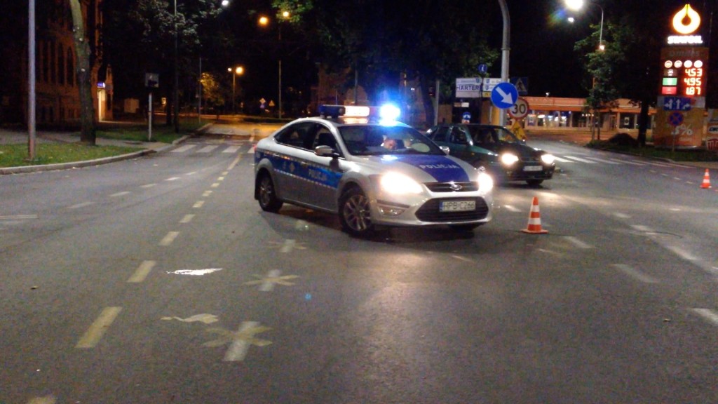 LUBIN. Kolizja na Piłsudskiego, jedna osoba trafiła do szpitala (FOTO)