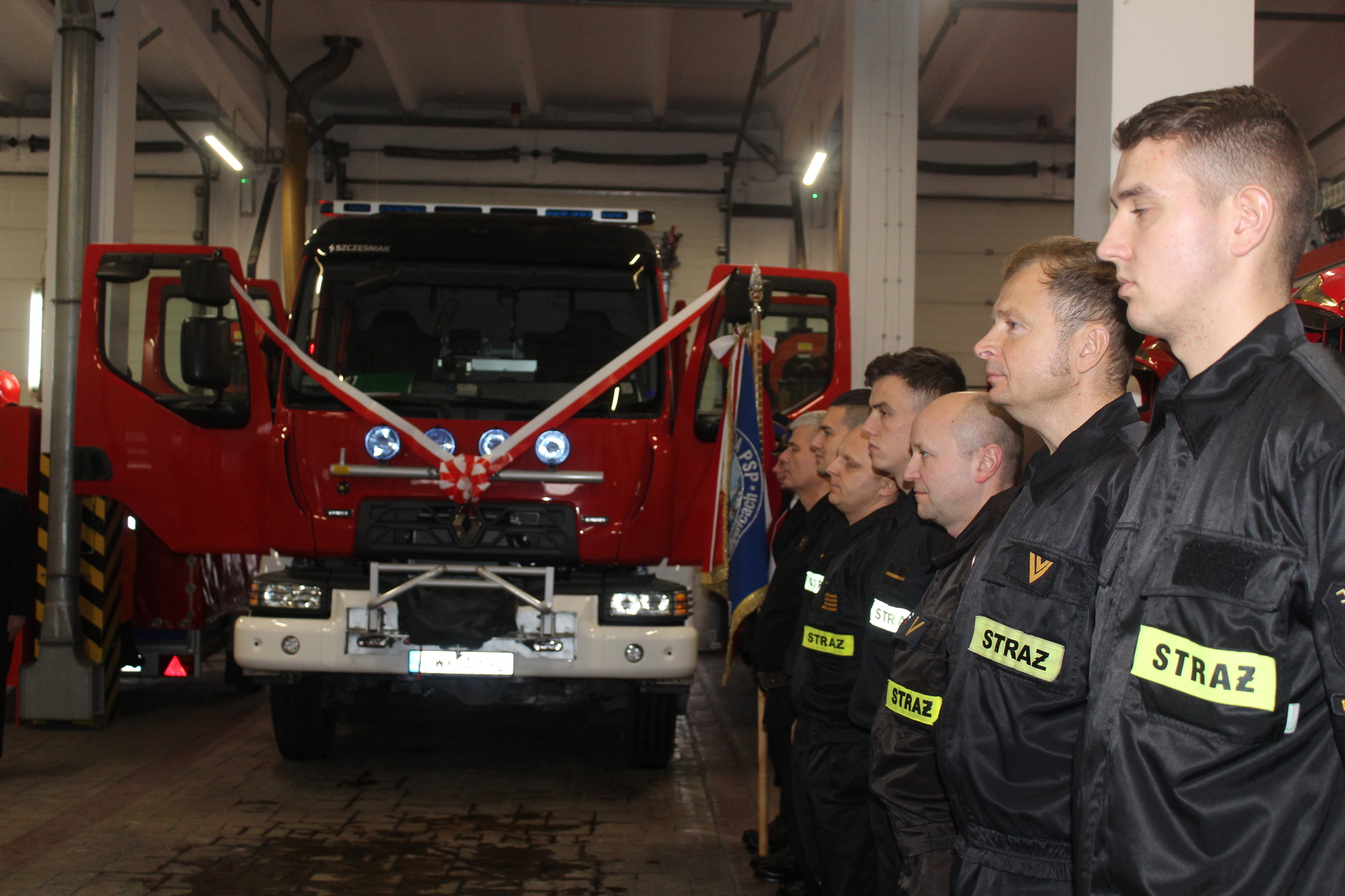 Nowy wóz polkowickich strażaków już oficjalnie (FOTO)