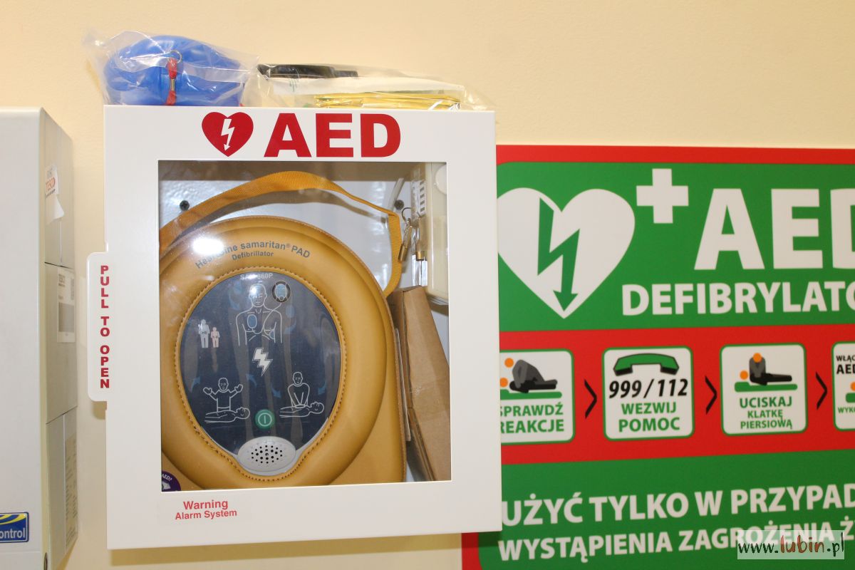 Defibrylatory ratujące życie w głogowskim i lubińskim Tesco