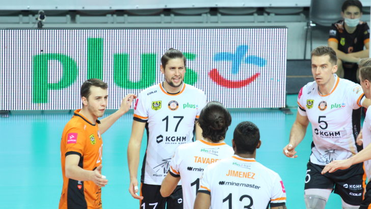 Jurajscy Rycerze pokonali Miedziowe Lisy