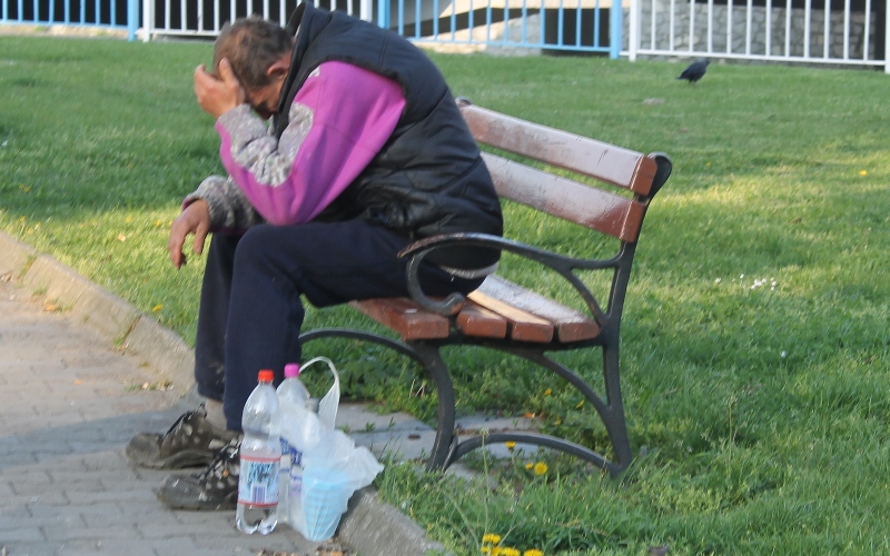 BOLKÓW. Zziębnięty bezdomny trafił do noclegowni
