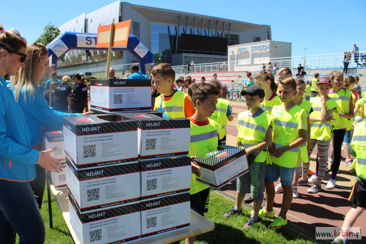 Lubiński ratusz funduje kaski rowerowe (WIDEO)