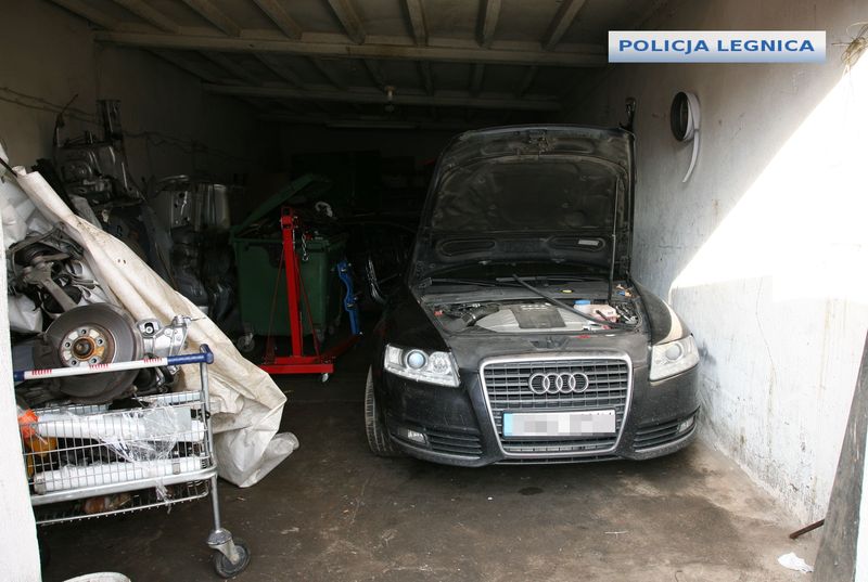Poćwiartowali skradzione auta (WIDEO, FOTO)