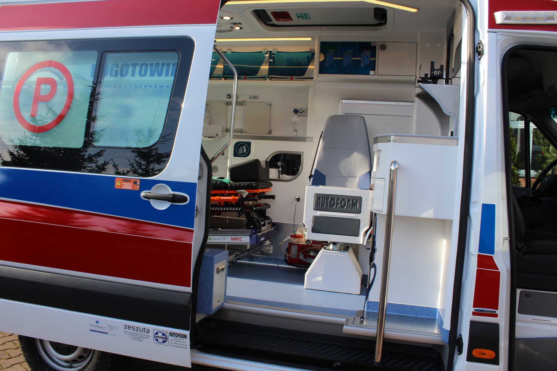 POLKOWICE. Jest nowy ambulans (FOTO)