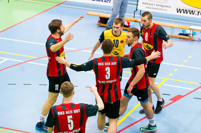 ZŁOTORYJA. Ograli lidera (FOTO)