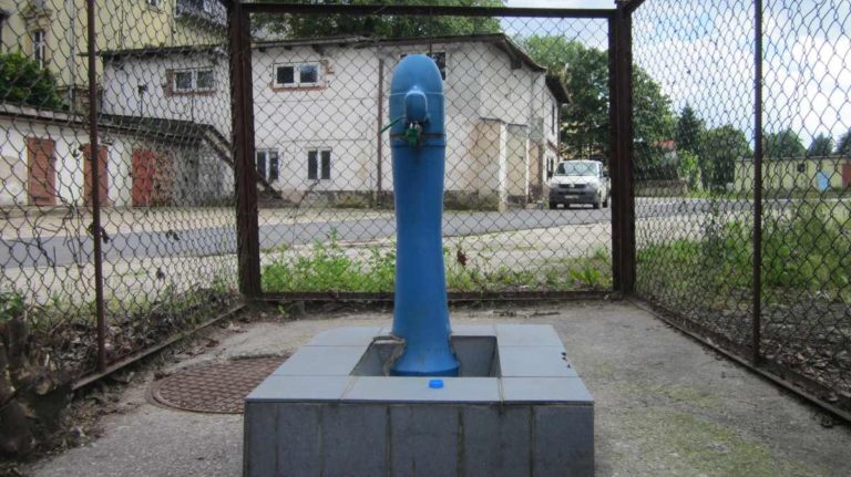 Złotoryjskie RPK zakręca dłużnikom krany i odsyła do hydrantu
