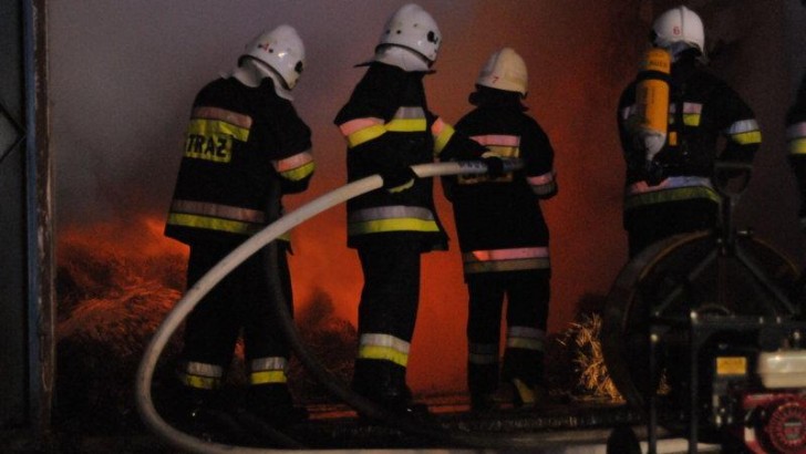 Legnica: 10 zastępów gasiło pożar przy Wrocławskiej