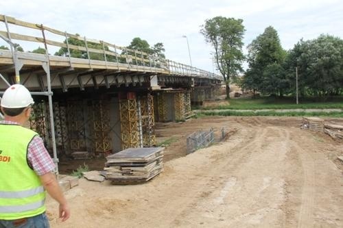 Nowy most łączy już brzegi Kaczawy (WIDEO)