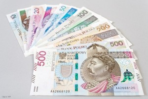 banknoty pieniądze 500 złotych NBP