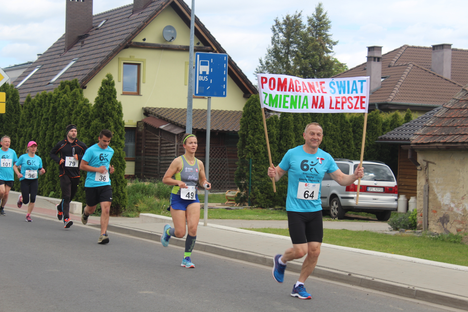 Biegli po puchar wójta, pomagając Michałkowi (FOTO)