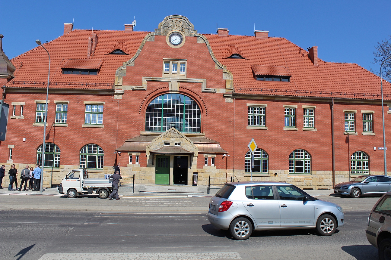Chojnowski dworzec odzyskał dawny blask (FOTO)