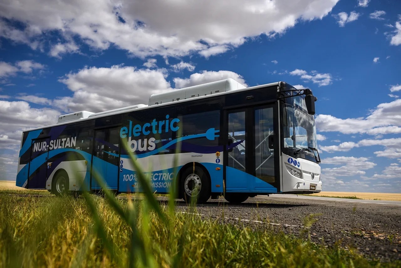 Na ulicach będzie więcej elektrycznych autobusów