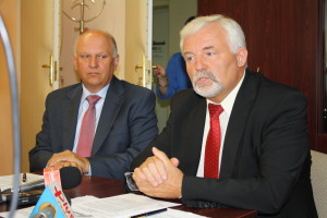 Od lewej: Leszek Hajdacki, Ryszard Zbrzyzny z ZZPPM