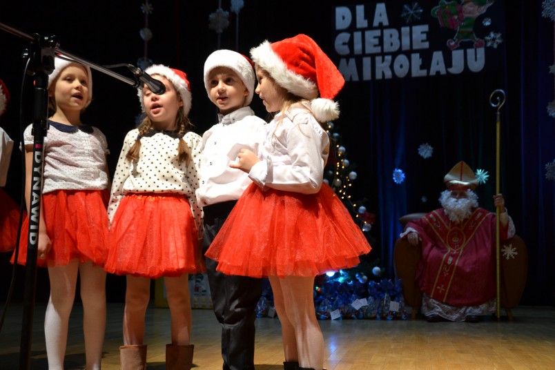 Przedszkolaki śpiewały dla Mikołaja (FOTO)