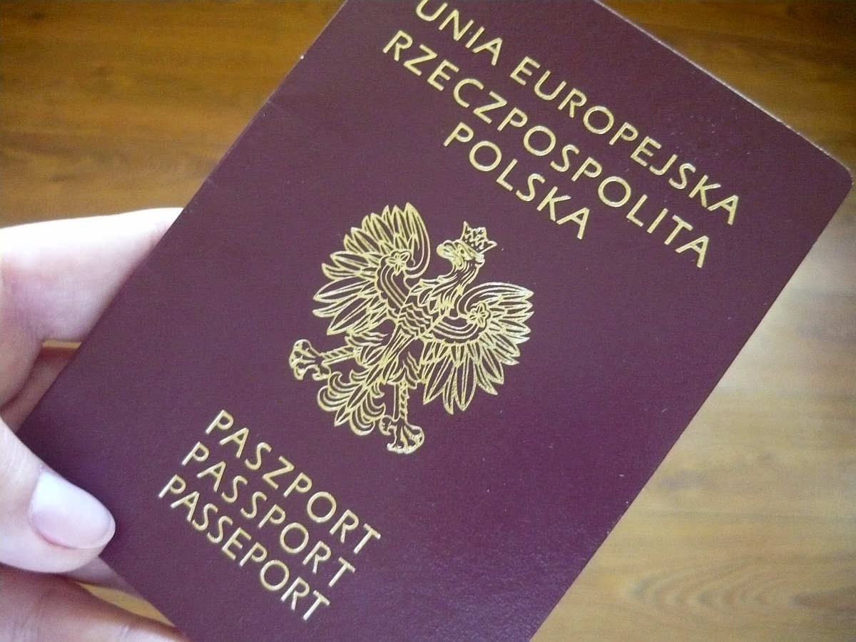 Informacja o paszporcie przyjdzie SMS-em