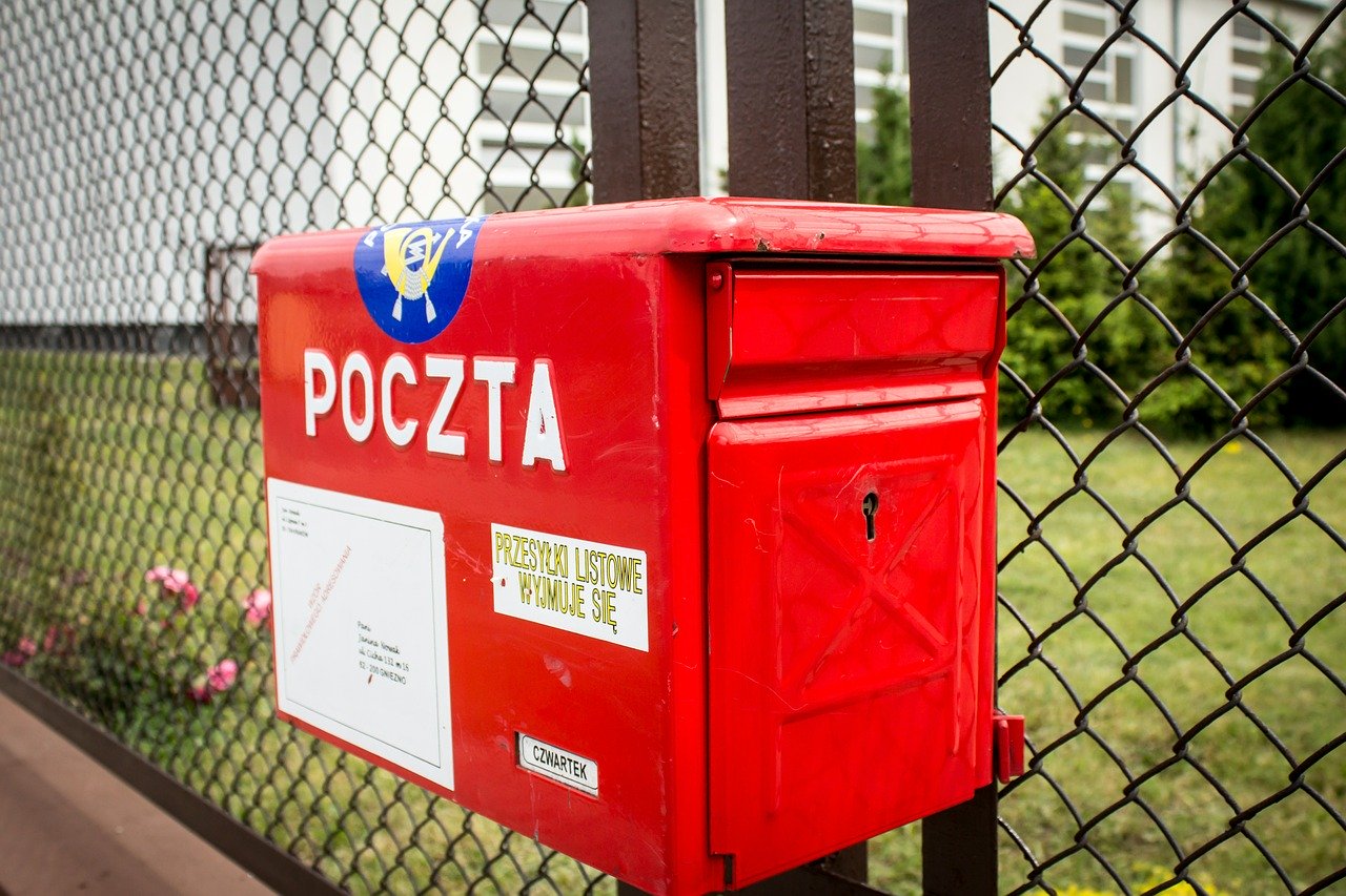 Pracownice poczty ukradły emerytowi tysiące złotych