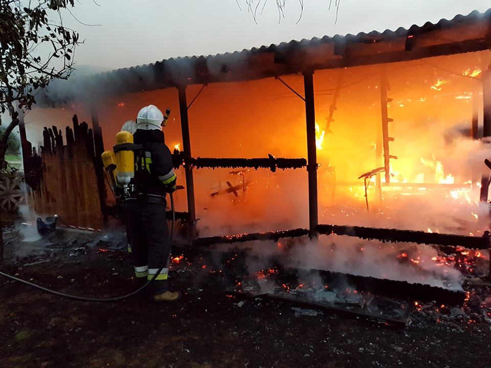 Pożar na działkach. Altana spłonęła doszczętnie (FOTO)