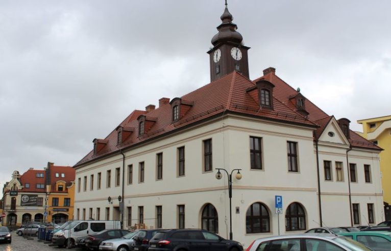 Lubiński ratusz – jeden budynek, trzy projekty