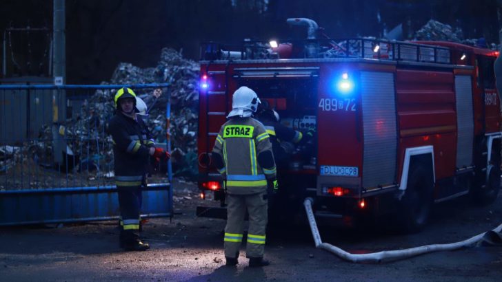 Pożar na składowisku w Kłopotowie