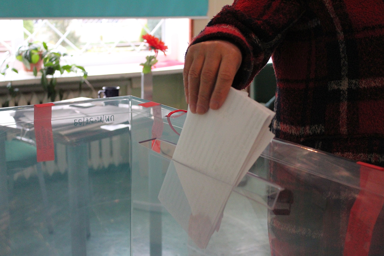 Wyniki wyborów w okręgu legnickim. Liczenie głosów trwa