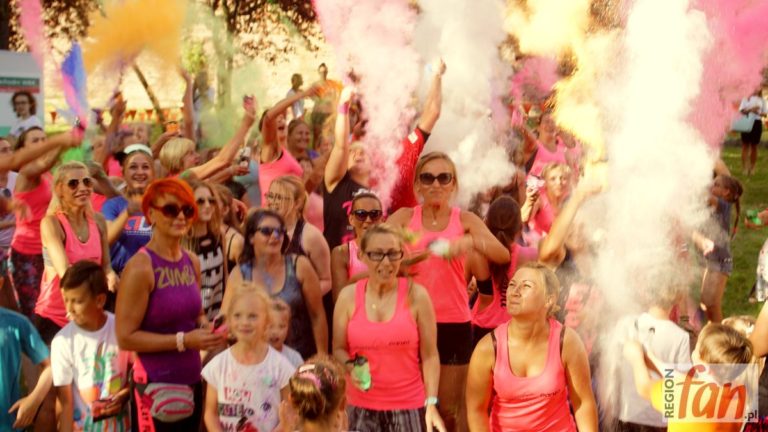 Zumba w fosie – tak pomagają głogowianie (FOTO)